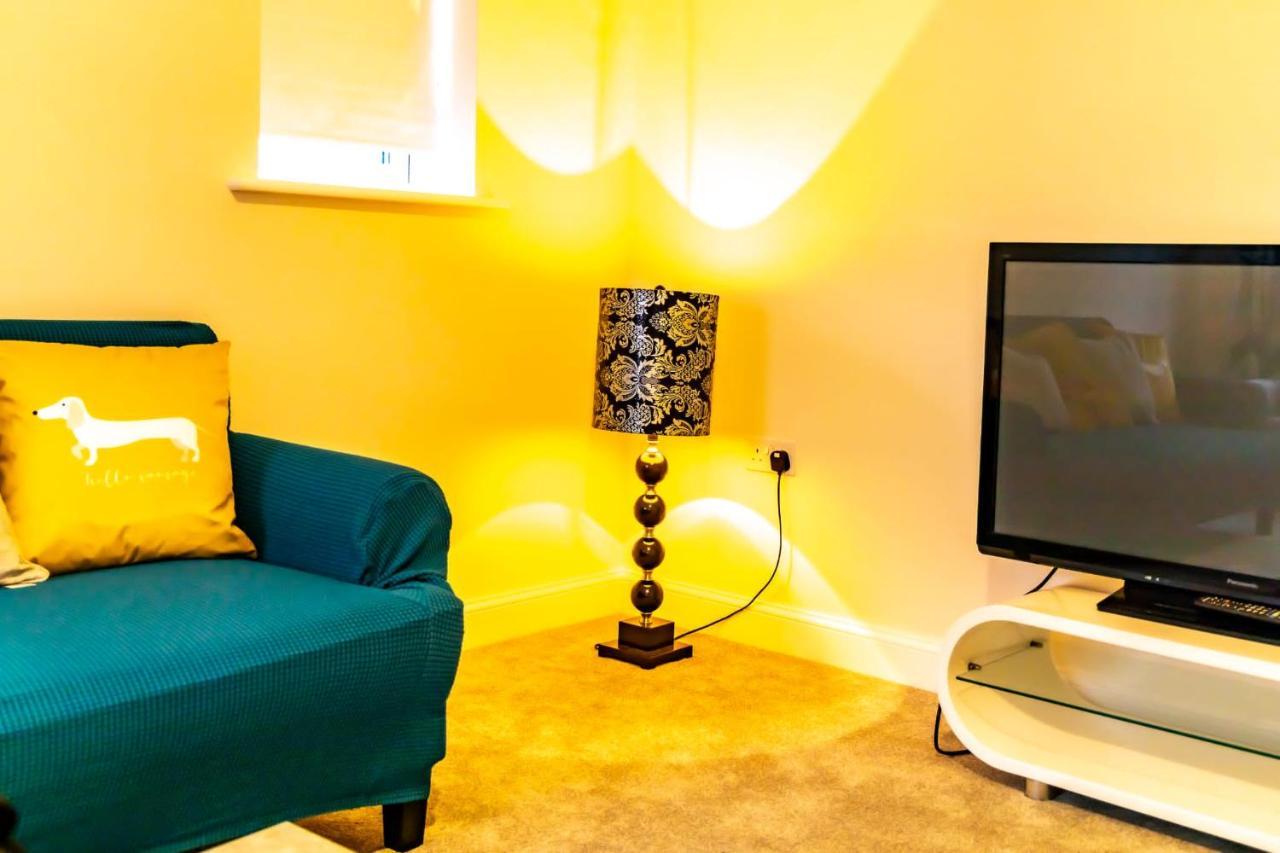 فيلا Stunning 3-Bed Risa House In Beeston نوتينغهام المظهر الخارجي الصورة